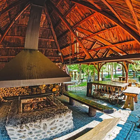 Hotel Pieniny Lesnica