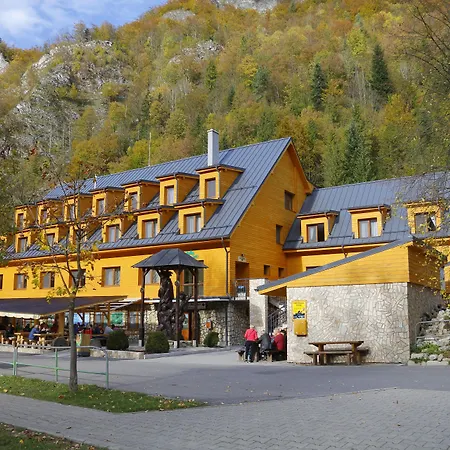 Otel Pieniny Lesnica